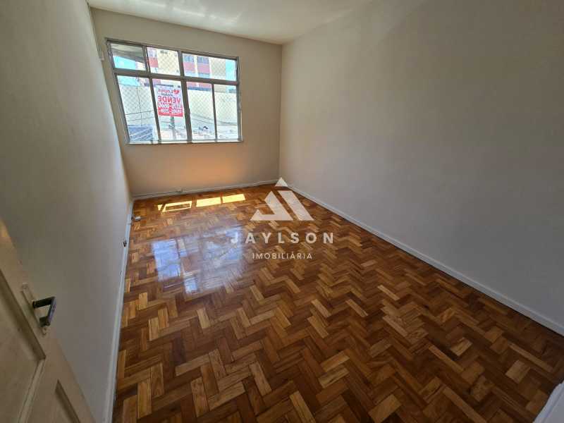 Apartamento à venda com 3 quartos, 129m² - Foto 7