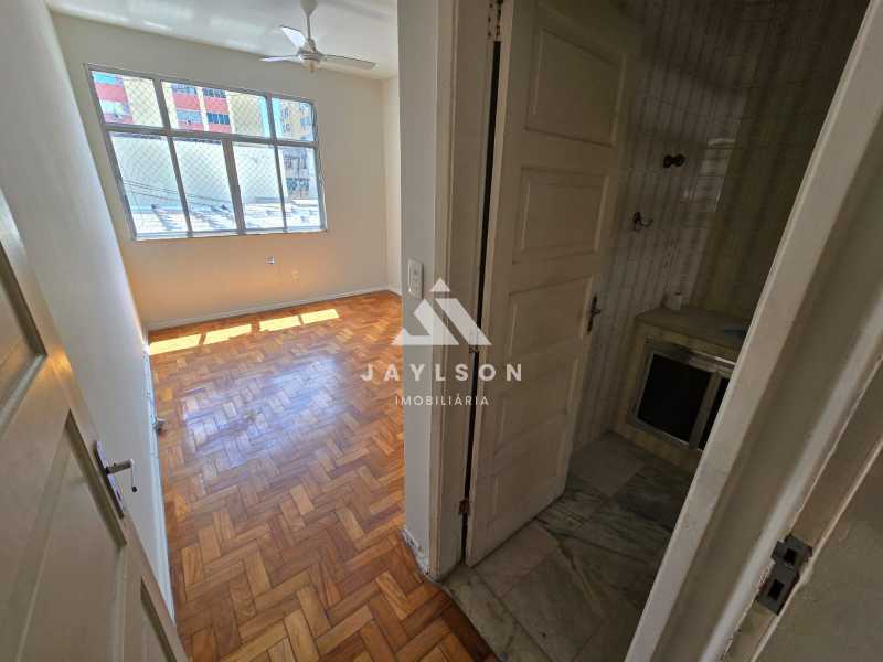 Apartamento à venda com 3 quartos, 129m² - Foto 6