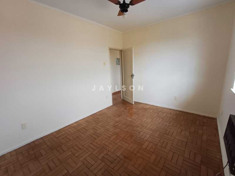 Apartamento à venda com 6 quartos, 125m² - Foto 4