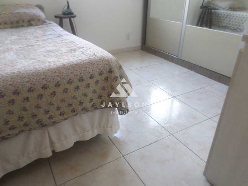 Apartamento à venda com 2 quartos, 70m² - Foto 4