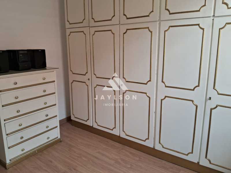 Casa à venda com 4 quartos, 140m² - Foto 12