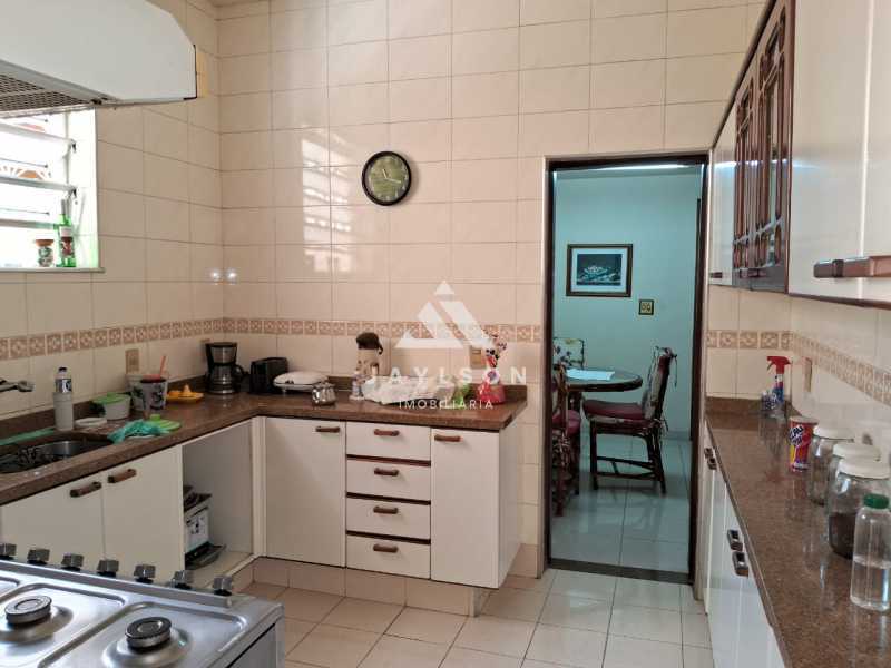 Casa à venda com 4 quartos, 140m² - Foto 15