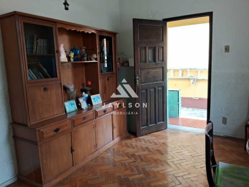 Casa à venda com 3 quartos, 80m² - Foto 14