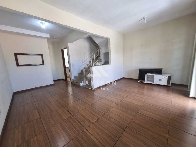 Casa de Vila à venda com 3 quartos, 120m² - Foto 6