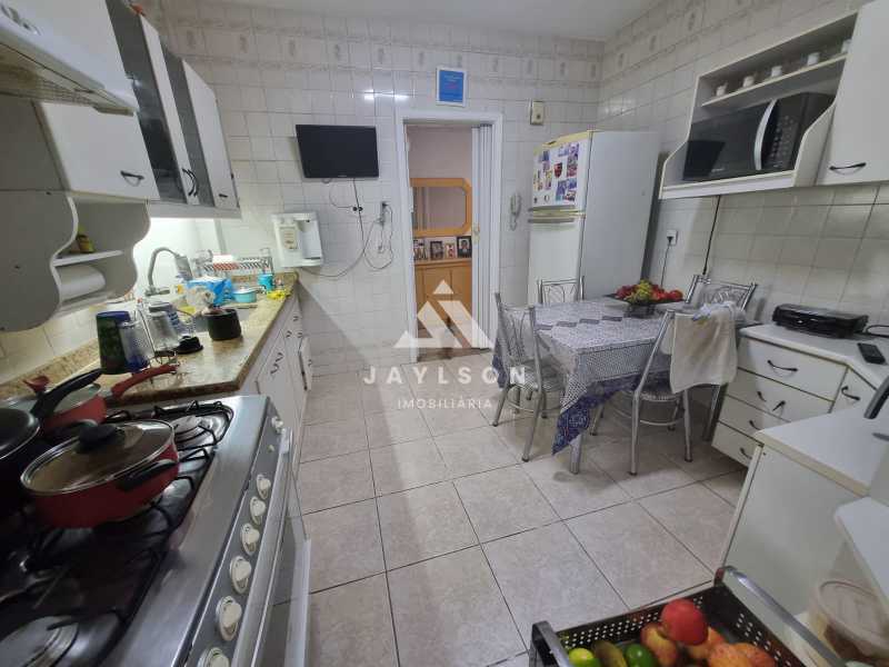 Apartamento à venda com 2 quartos, 90m² - Foto 11