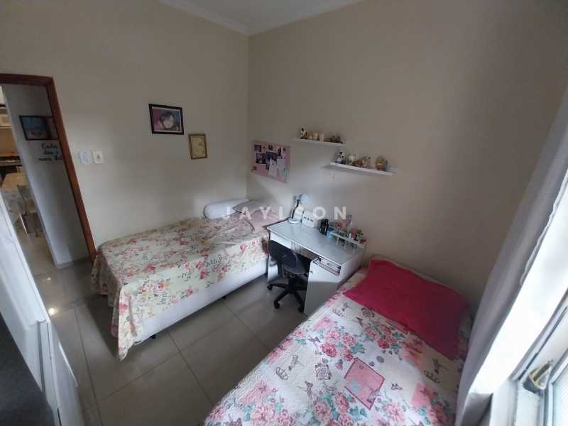 Apartamento à venda com 2 quartos, 70m² - Foto 13