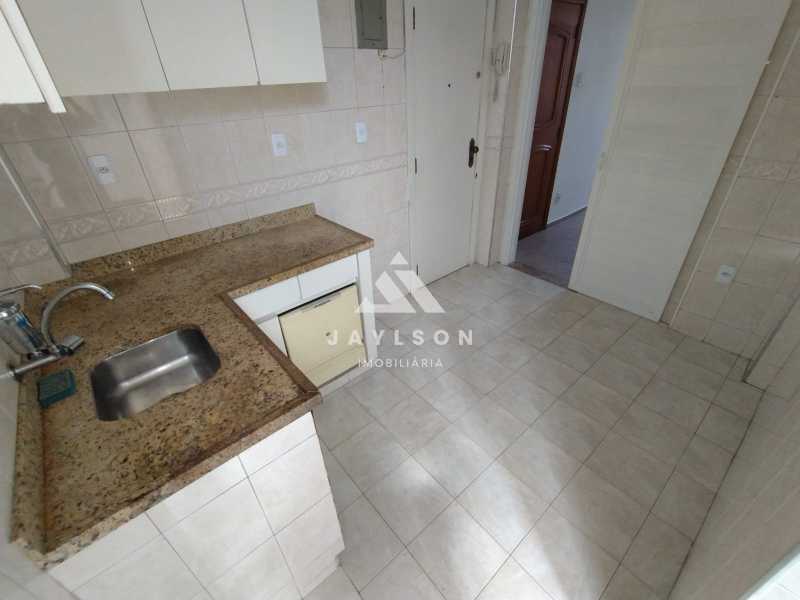 Apartamento à venda com 3 quartos, 77m² - Foto 21