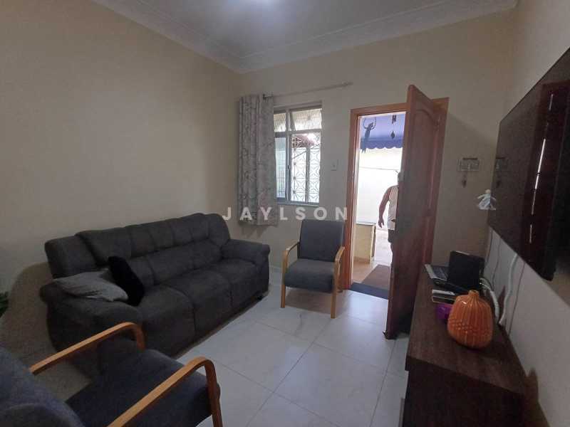 Apartamento à venda com 2 quartos, 64m² - Foto 2