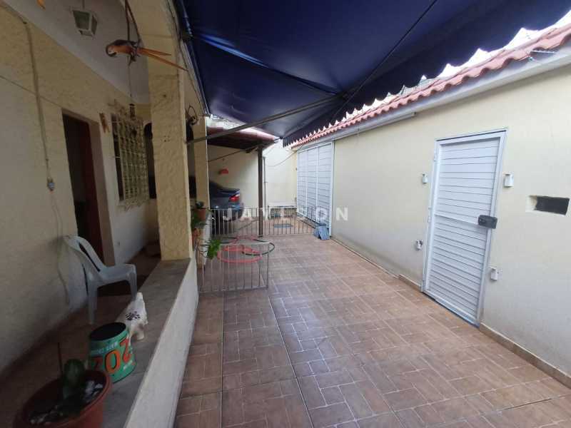 Apartamento à venda com 2 quartos, 64m² - Foto 23