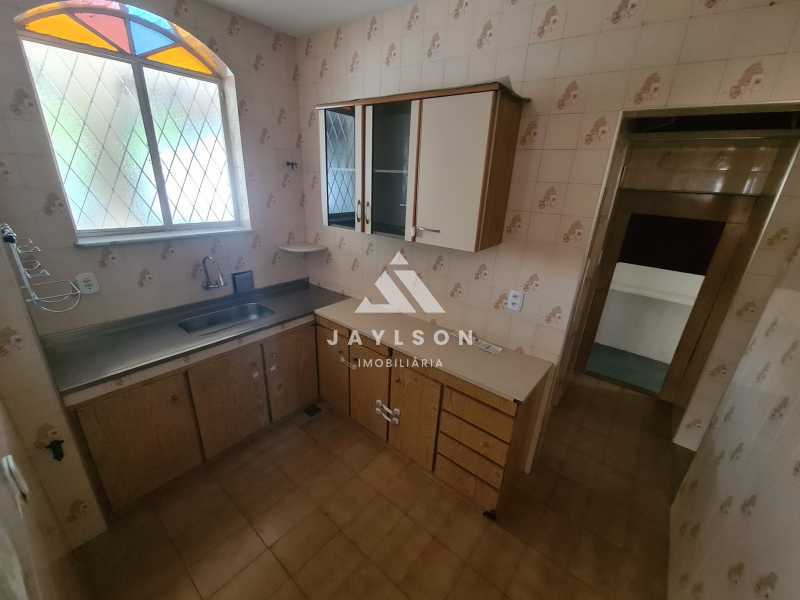 Apartamento à venda com 2 quartos, 64m² - Foto 7