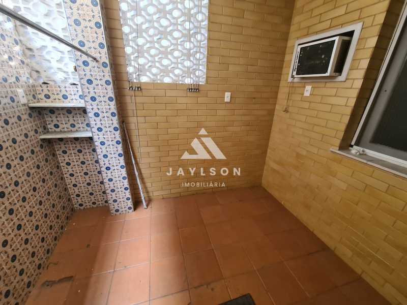 Apartamento à venda com 2 quartos, 64m² - Foto 23