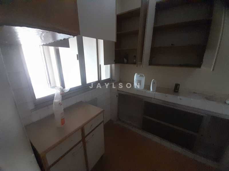 Apartamento à venda com 2 quartos, 75m² - Foto 15