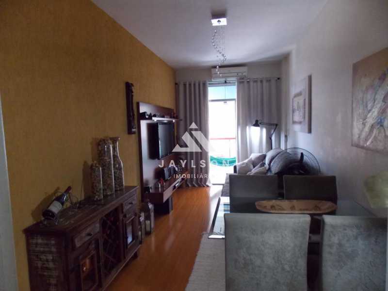 Apartamento à venda com 2 quartos, 60m² - Foto 2