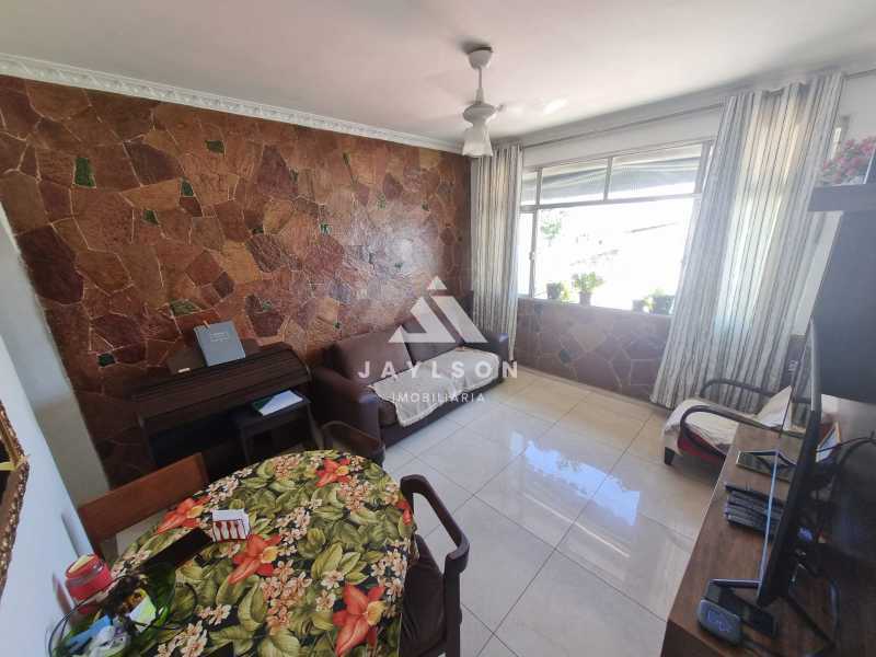 Apartamento à venda com 2 quartos, 68m² - Foto 4