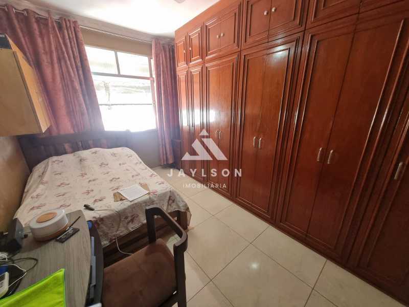 Apartamento à venda com 2 quartos, 68m² - Foto 8