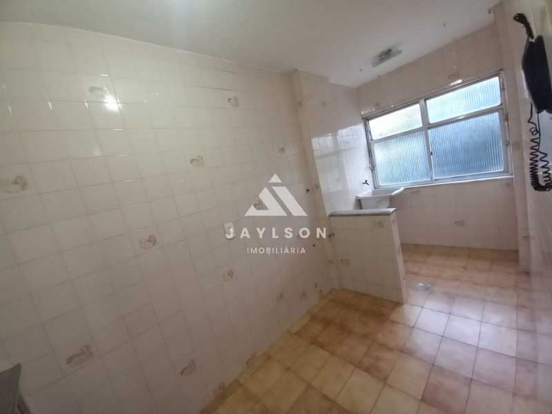 Apartamento à venda com 2 quartos, 48m² - Foto 13