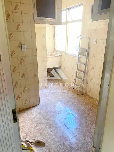 Apartamento à venda com 2 quartos, 42m² - Foto 24