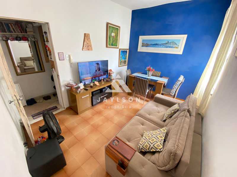 Apartamento à venda com 2 quartos, 57m² - Foto 1