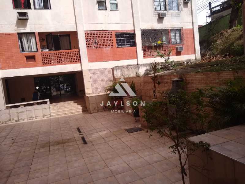 Apartamento à venda com 2 quartos, 61m² - Foto 4