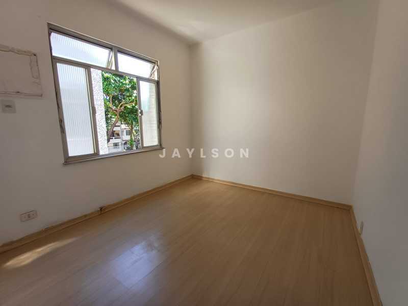 Apartamento à venda com 2 quartos, 61m² - Foto 8