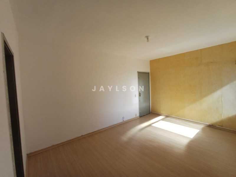 Apartamento à venda com 2 quartos, 61m² - Foto 3