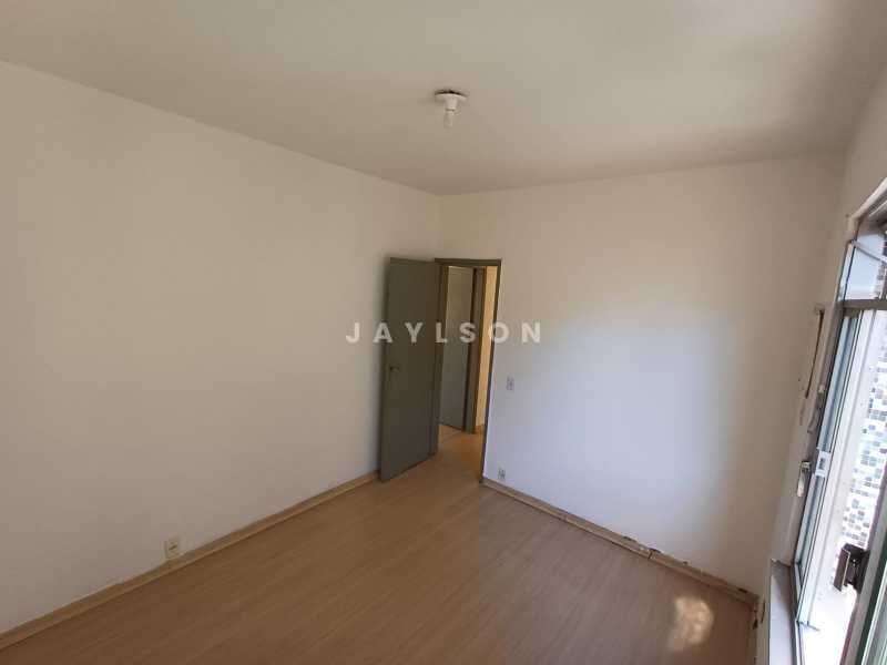 Apartamento à venda com 2 quartos, 61m² - Foto 18