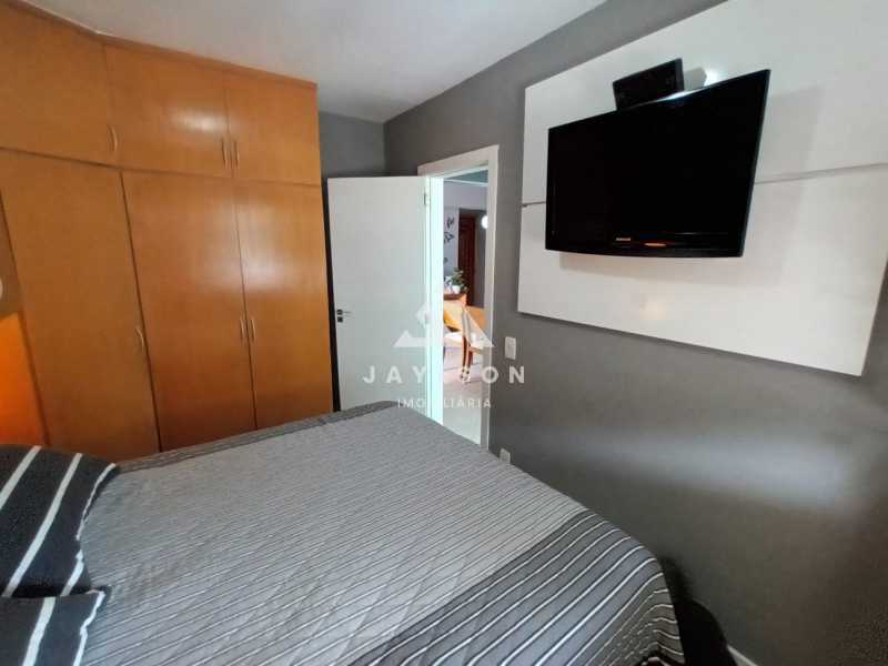 Apartamento à venda com 2 quartos, 72m² - Foto 8