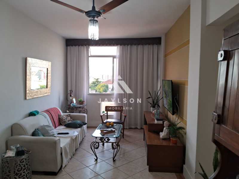 Apartamento à venda com 3 quartos, 80m² - Foto 1