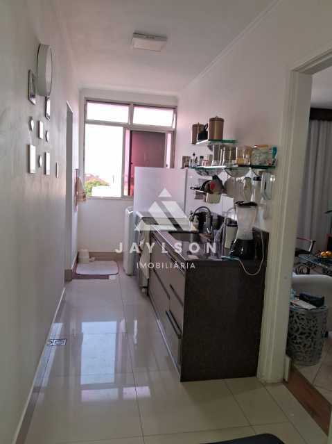 Apartamento à venda com 3 quartos, 80m² - Foto 3