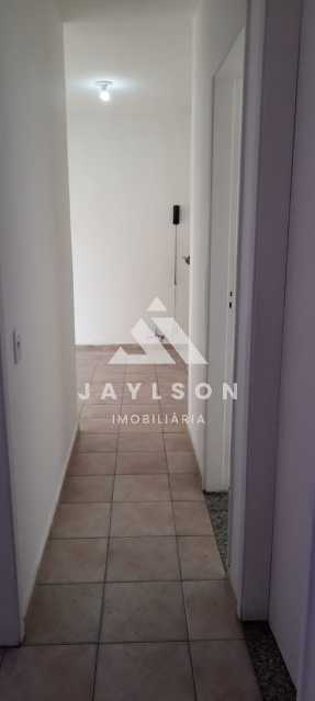 Apartamento à venda com 2 quartos, 62m² - Foto 11