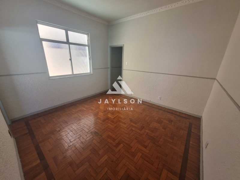 Apartamento à venda com 2 quartos, 60m² - Foto 4