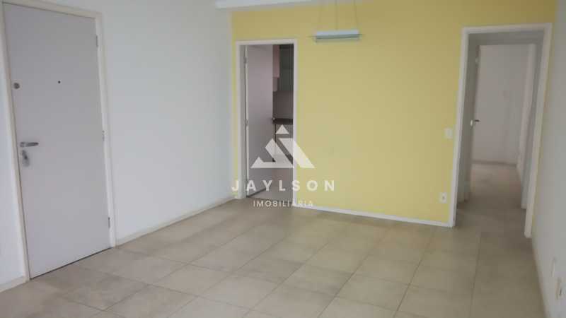 Apartamento à venda com 3 quartos, 93m² - Foto 13