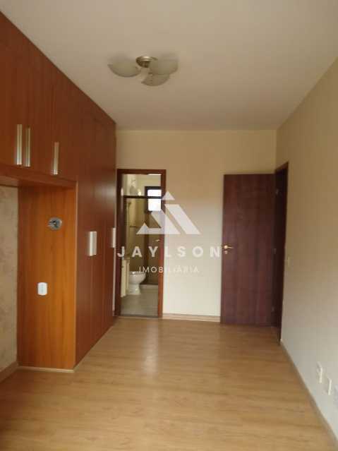 Apartamento à venda com 3 quartos, 122m² - Foto 13