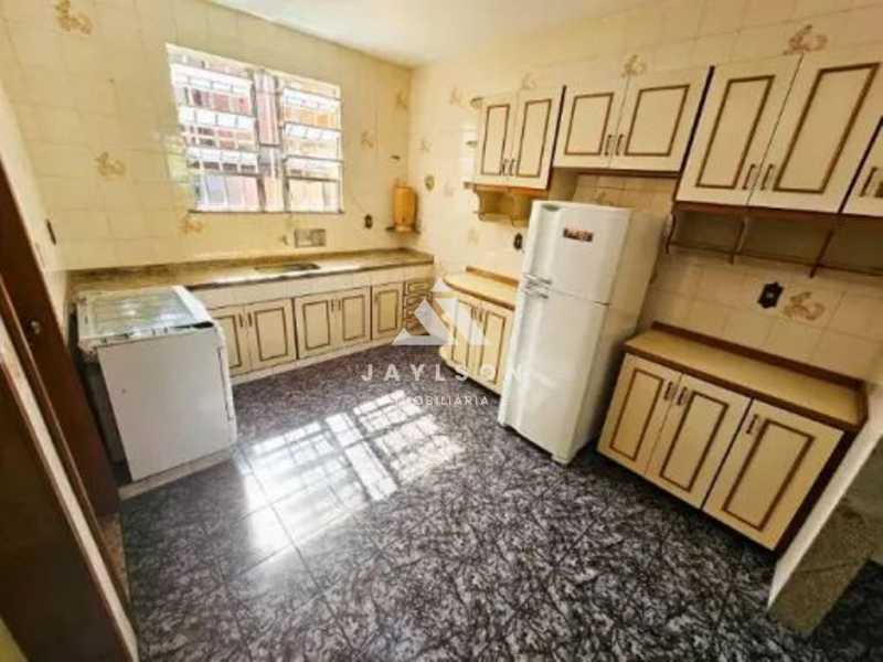 Apartamento à venda com 2 quartos, 120m² - Foto 17