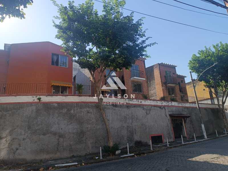 Casa à venda com 3 quartos, 78m² - Foto 2