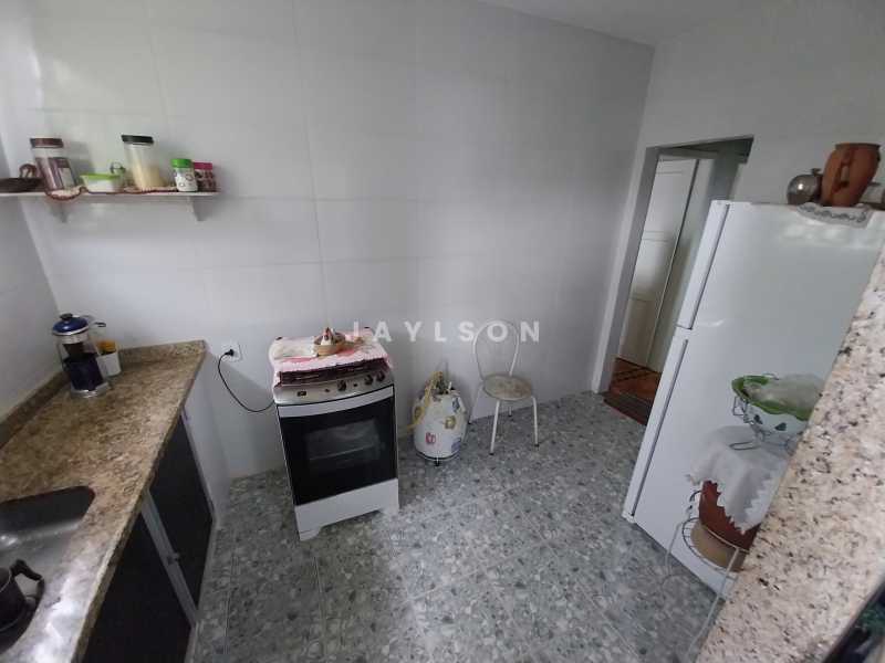 Apartamento à venda com 2 quartos, 70m² - Foto 16