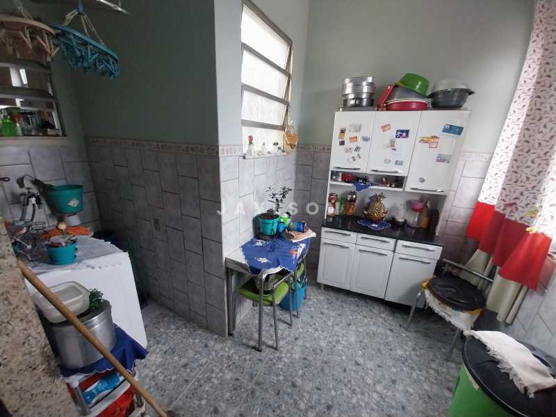 Apartamento à venda com 2 quartos, 70m² - Foto 19