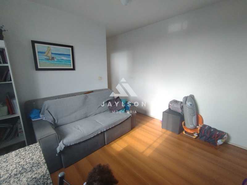 Apartamento à venda com 1 quarto, 41m² - Foto 2