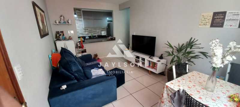 Apartamento à venda com 2 quartos, 60m² - Foto 2