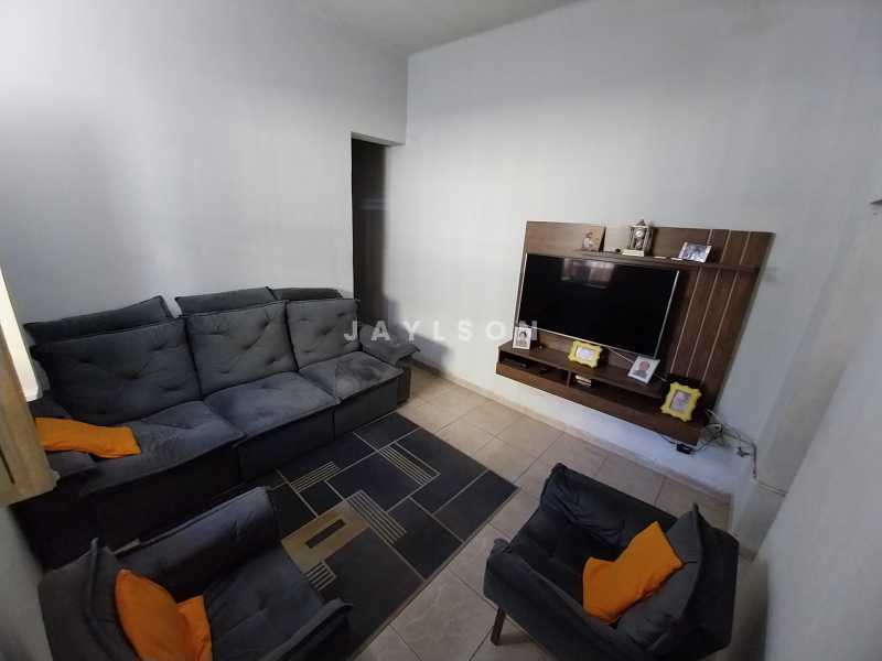 Casa à venda com 3 quartos, 60m² - Foto 2