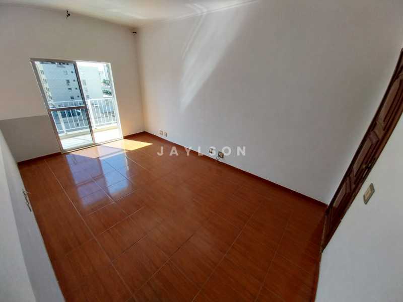 Apartamento à venda com 2 quartos, 65m² - Foto 2