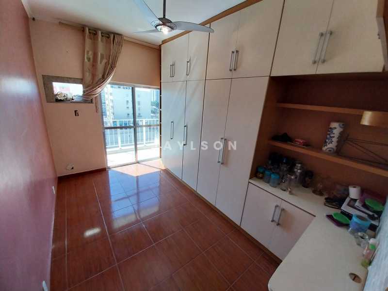 Apartamento à venda com 2 quartos, 65m² - Foto 12