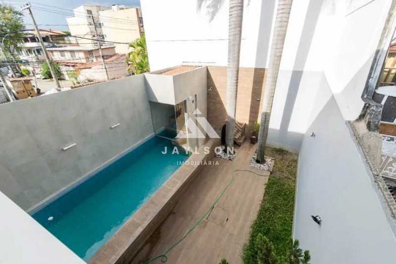 Casa à venda com 4 quartos, 400m² - Foto 2