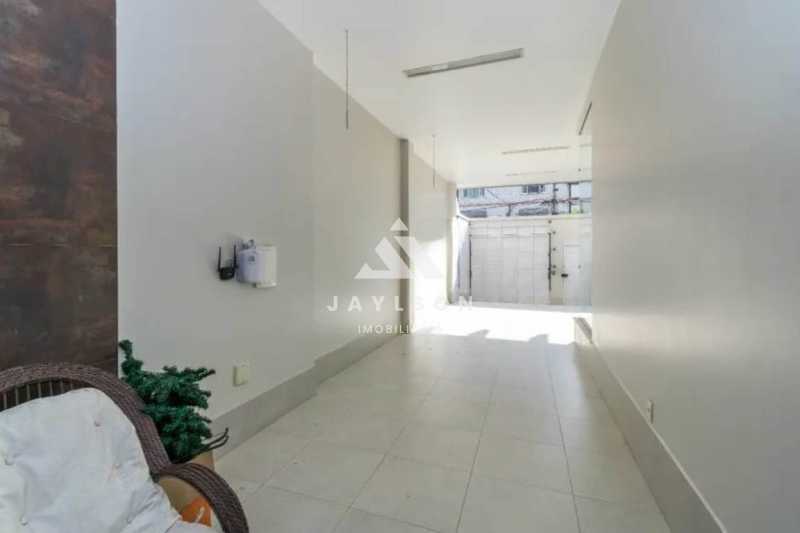 Casa à venda com 4 quartos, 400m² - Foto 27