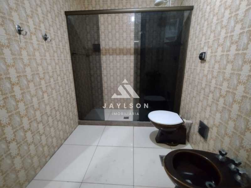 Apartamento à venda com 3 quartos, 243m² - Foto 23