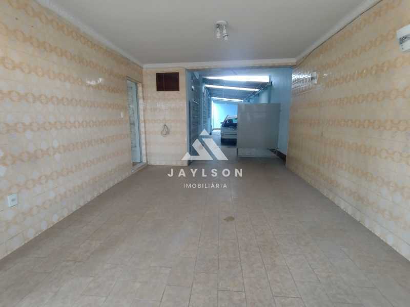 Apartamento à venda com 3 quartos, 243m² - Foto 28