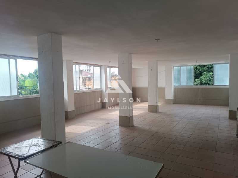 Apartamento à venda com 2 quartos, 69m² - Foto 8