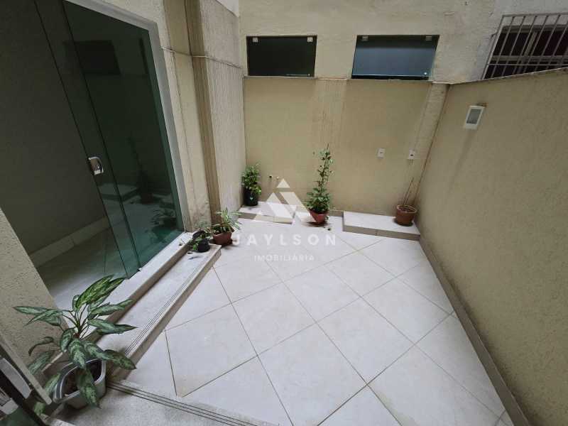 Apartamento à venda com 2 quartos, 198m² - Foto 27