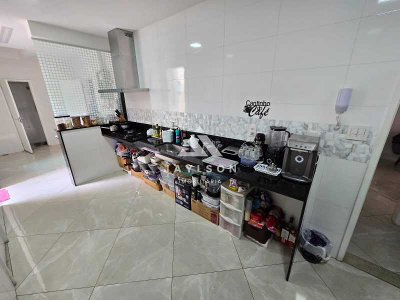 Apartamento à venda com 2 quartos, 198m² - Foto 16