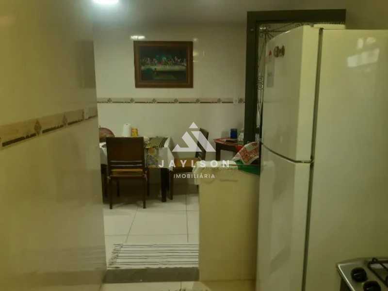 Apartamento à venda com 2 quartos, 100m² - Foto 12